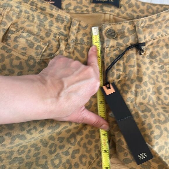 KLIQUE B SKINNY FIT DISTRESSED LEOPARD PRINT SKINNY FIT PANTS.  NEW WITH… - Picture 6 of 12